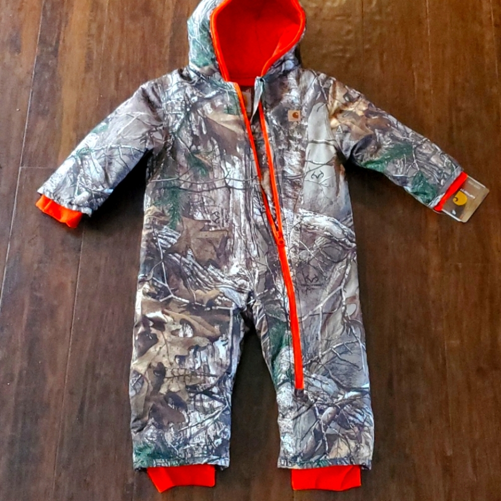Brand new carhartt snowsuit, Kids 24m